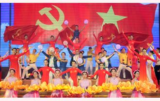 “Sắt son niềm tin theo Đảng” - Chương trình nghệ thuật chào mừng thành công Đại hội XIX Đảng bộ tỉnh Yên Bái