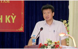 Chủ tịch UBND tỉnh Trần Huy Tuấn dự sinh hoạt Chi bộ tại phường Đồng Tâm, thành phố Yên Bái
