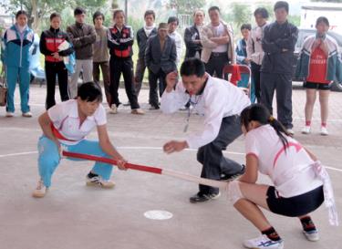 Các giải thể thao được tổ chức thường xuyên, tạo không khí thi đua sôi nổi.
