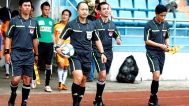 Trọng tài Hoàng Anh Tuấn sẽ có cơ hội bắt chính tại FA Cup.