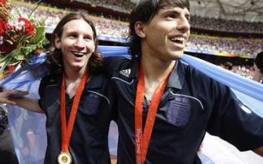 Messi và Aguero giúp tuyển Argentina giành HCV Olympic Bắc Kinh.