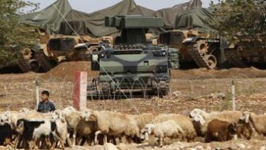 Một bệ phóng tên lửa được bố trí tại tỉnh Sanliurfa, giáp giới với Syria, ngày 6/10.
