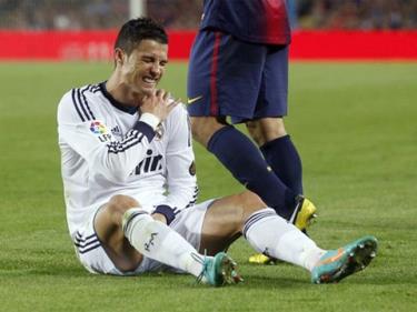 Ronaldo dính chấn thương, nhưng không nghiêm trọng.