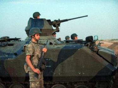 Binh sĩ Thổ Nhĩ Kỳ tại khu vực Akcakale giáp giới với Syria ngày 4/10.