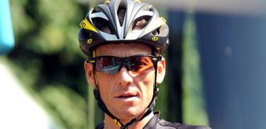 Lance Armstrong từng được coi là VĐV vĩ đại nhất, giờ bị coi là kẻ sử dụng doping và lừa dối tinh vi nhất trong lịch sử thể thao.