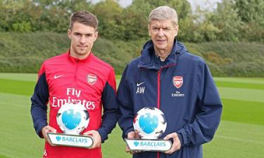 HLV Wenger và tiền vệ Ramsey chính là hai gương mặt xuất sắc nhất Premier League tháng 9/2013

