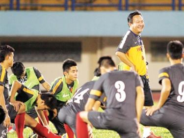 Thầy trò HLV Hoàng Văn Phúc sẵn sàng tranh tài tại BTV Cup chiều nay.