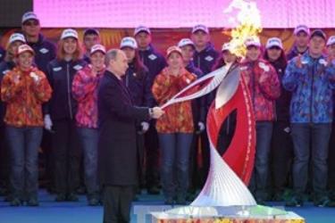 Lễ rước Ngọn đuốc Olympic Sochi 2014 đã bắt đầu tại thủ đô Moskva của Liên bang Nga ngày 7/10, khởi đầu hành trình xuyên suốt nước Nga trước khi tới thành phố Sochi để thắp sáng Đại hội thể thao mùa Đông XXII diễn ra tại đây vào tháng 2/2014.