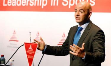 Gianni Infantino đề xuất thay đổi mạnh mẽ thể thức thi đấu của ngày hội bóng đá lớn nhất hành tinh.
