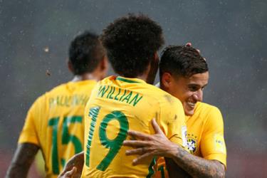 ĐT Brazil đã vươn lên ngôi đầu vòng loại World Cup 2018 khu vực Nam Mỹ.