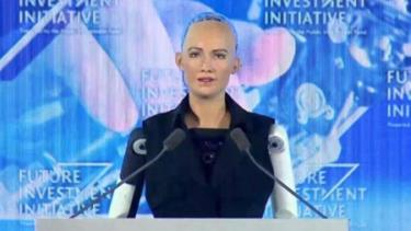 Sophia - robot đầu tiên được trao quyền công dân Ả rập Saudi.