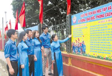 Tuổi trẻ Yên Bái nguyện suốt đời học tập và làm theo tư tưởng, đạo đức, phong cách Hồ Chí Minh, xây dựng tổ chức và phong trào Đoàn ngày càng vững mạnh.