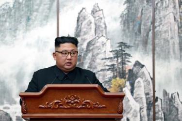 Nhà lãnh đạo Triều Tiên Kim Jong-un phát biểu trong buổi họp báo tại Bình Nhưỡng, Triều Tiên.