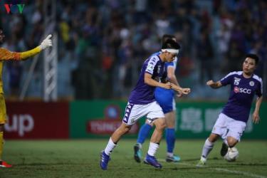 Văn Quyết xuất sắc nhất mùa giải V-League 2019.