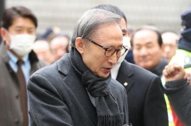 Ông Lee Myung-bak.