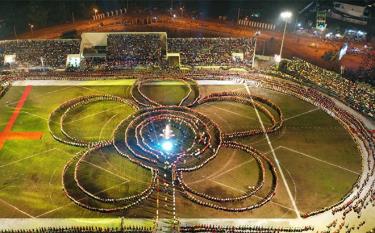 The mass “xoe” dance will be performed by 2,020 amateur dancers.