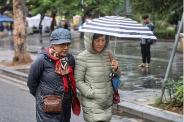 Từ đêm nay Hà Nội có mưa dông và chuyển rét