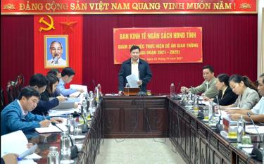 Quang cảnh buổi làm việc