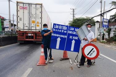 Chốt kiểm soát trên quốc lộ 1 A tại huyện Châu Thành A, của ngõ tỉnh Hậu Giang được tháo dỡ ngày 20/10.