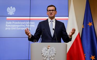 Thủ tướng Ba Lan Mateusz Morawiecki tham dự một cuộc họp báo sau hội nghị thượng đỉnh EU tại Bỉ vào ngày 22.10