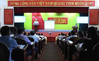 Quang cảnh lớp tập huấn.