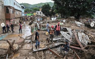 Sạt lở đất ở Venezuela gây thương vong nặng nề.