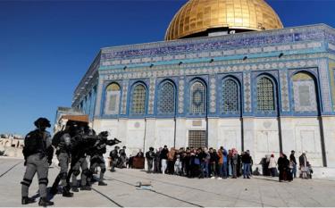 Cảnh sát Israel đụng độ người Palestine tại đền Al-Aqsa ở Đông Jerusalem hồi tháng 4-2023