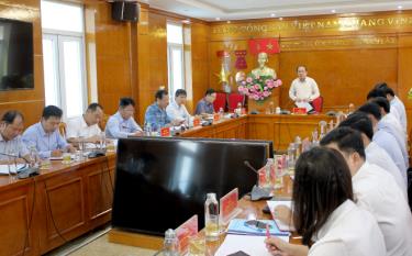 Đồng chí Tạ Văn Long - Phó Bí thư Thường trực Tỉnh ủy, Chủ tịch HĐND tỉnh phát biểu kết luận buổi kiểm tra thực hiện Chương trình hành động 135 tại huyện Mù Cang Chải