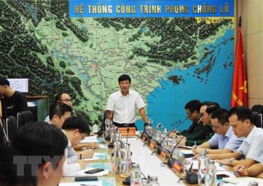 Quang cảnh buổi họp của Ban Chỉ đạo Quốc gia về Phòng, Chống Thiên tai triển khai ứng phó với bão số 5.