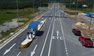 Cao tốc Nha Trang- Cam Lâm sẽ bỏ barie tại các trạm thu phí