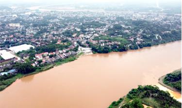 0h ngày 2/10: Nước trên sông Hồng tại Yên Bái đã xuống, không còn lên báo động 3