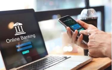 Người dùng cần nắm được những rủi ro có thể gặp phải khi sử dụng Internet Banking để có biện pháp xử lý kịp thời. (Ảnh minh họa)