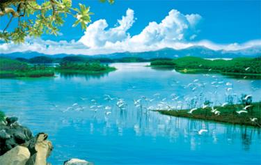 Thác Bà nhịp sống sinh sôi.
(Ảnh:  Thanh Miền)
