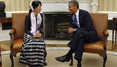 Tổng thống Barack Obama tiếp bà Suu Kyi, lãnh đạo đảng đối lập của Myanmar, tại Nhà Trắng hồi tháng 9 vừa qua.