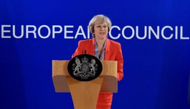 Thủ tướng Anh Theresa May phát biểu tại một cuộc họp báo sau Hội nghị thượng đỉnh EU tại Brussels, Bỉ, ngày 21-10-2016. (Ảnh: Reuters)
