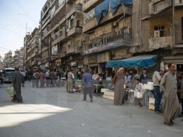 Người dân Syria tại thành phố Aleppo ngày 30/10.