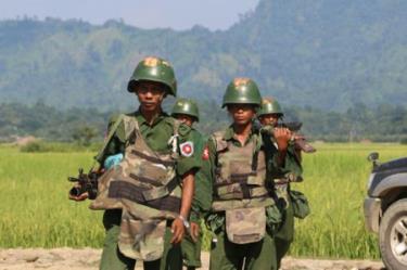 Quân đội Myanmar.