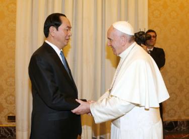 Chủ tịch nước Trần Đại Quang hội kiến Giáo hoàng Francis.