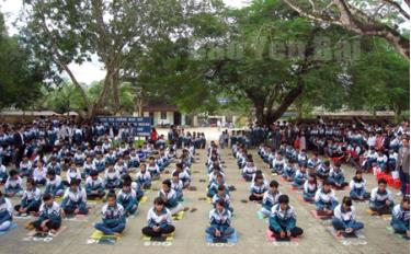 Cuộc thi Rung chuông vàng do nhà trường tổ chức đã tạo ra sân chơi trí tuệ, bổ ích cho các em học sinh.