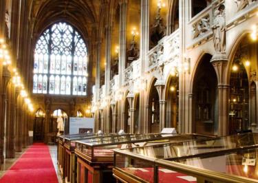 Thư viện John Rylands của thành phố Manchester, Anh.
