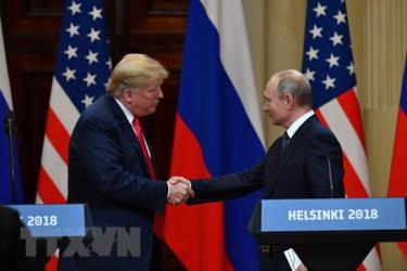 Tổng thống Mỹ Donald Trump (trái) và Tổng thống Nga Vladimir Putin trong cuộc họp báo chung kết thúc Hội nghị thượng đỉnh ở Helsinki, Phần Lan ngày 16/7.