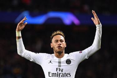 Neymar mở ra cánh cửa đưa PSG vào vòng 1/8 sau chiến thắng Liverpool.