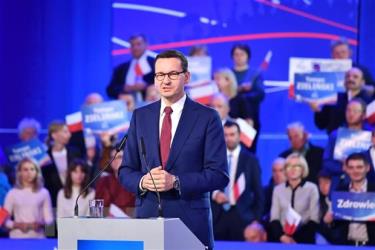 Thủ tướng Ba Lan Mateusz Morawiecki phát biểu tại Hội nghị của đảng Pháp luật và Công lý tại Chelm, miền Đông nước này.