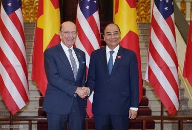 Thủ tướng Nguyễn Xuân Phúc và Bộ trưởng Thương mại Hoa Kỳ Wilbur Ross.