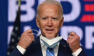Ứng viên tổng thống Dân chủ Joe Biden phát biểu ở Wilmington, Delaware, hôm 4/11.