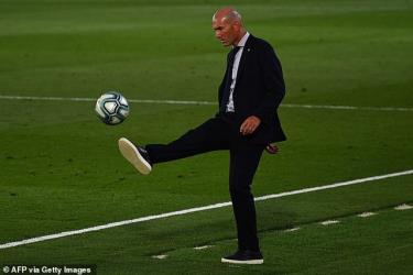 Tương lai của HLV ZIdane đang bị đặt dấu hỏi sau chuỗi trận tệ hại của Real Madrid