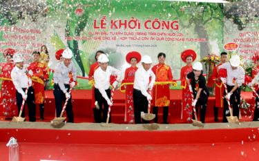 Khởi công Dự án trang trại chăn nuôi lợn công nghệ cao khép kín và kết hợp trồng cây ăn quả công nghệ tiên tiến Israel tại xã Đông An, huyện Văn Yên.