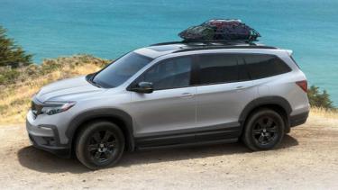 Honda Pilot 2022 thêm phiên bản thể thao Sport có giá từ 38.055 USD (khoảng 866 triệu đồng)