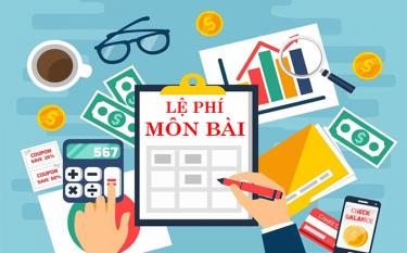 Hộ kinh doanh phải nộp lệ phí môn bài theo thông báo của cơ quan thuế.