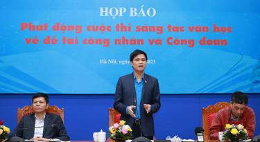 Ban tổ chức cuộc thi sáng tác văn học về đề tài công nhân, công đoàn.